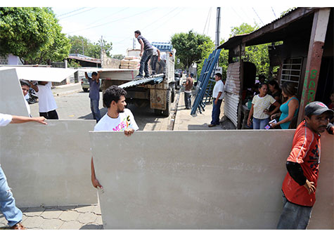 Gobierno construye viviendas para afectados por lluvias