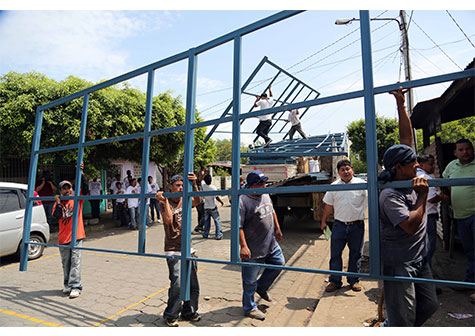 Gobierno construye viviendas para afectados por lluvias