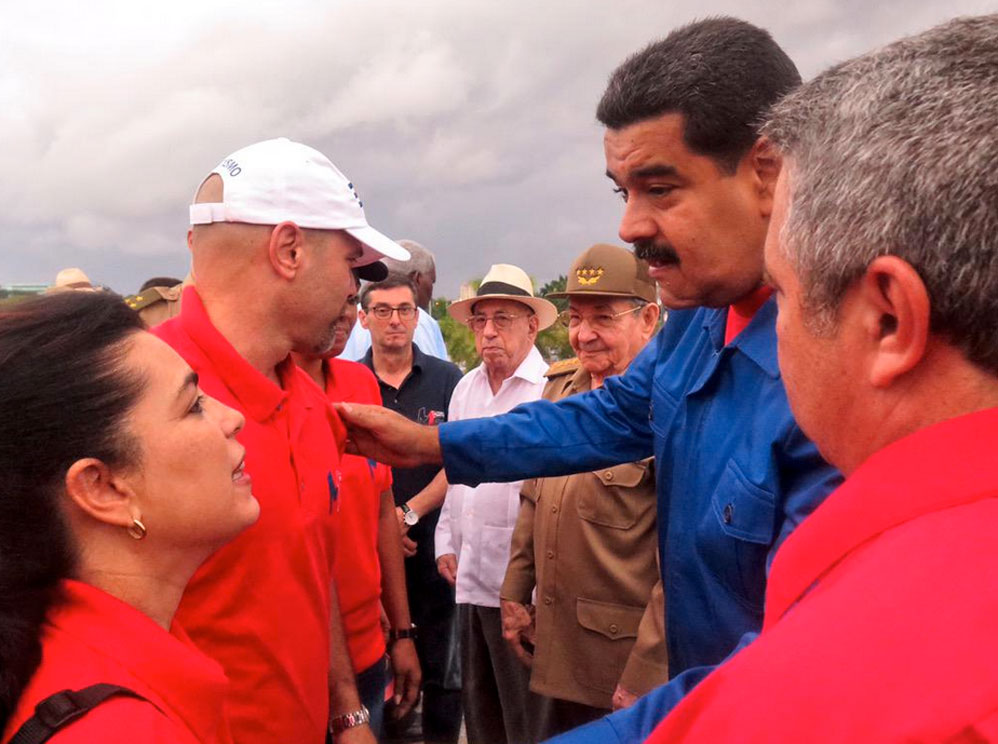 Raúl y Maduro presidieron desfile del Primero de Mayo en La Habana