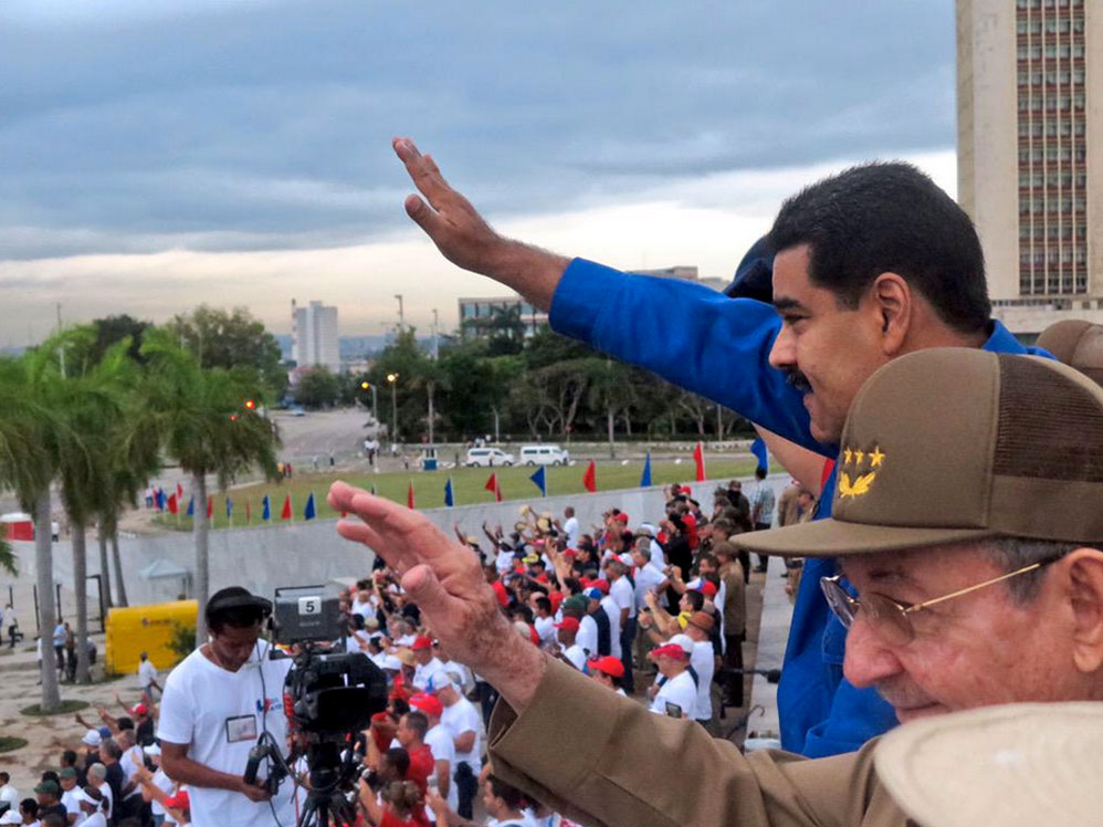 Raúl y Maduro presidieron desfile del Primero de Mayo en La Habana