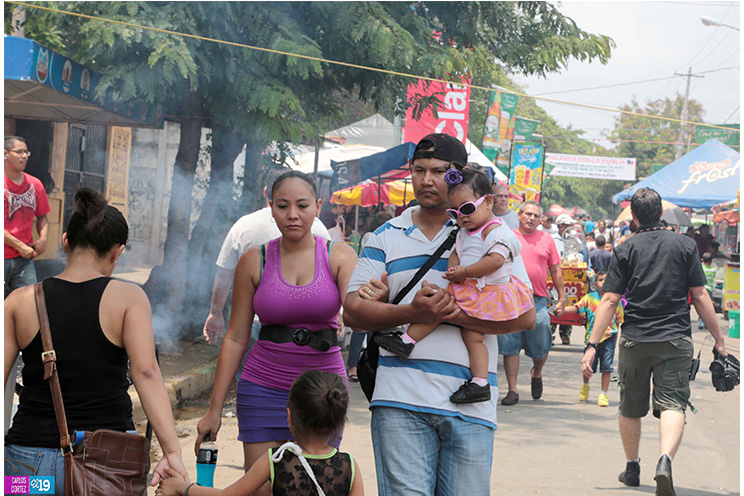 Habitantes de la Colonia Primero de Mayo celebran 43 años de fundación