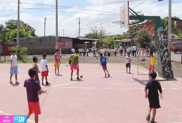 Policía desarrolla actividades deportivas con jóvenes de los barrios de Managua  