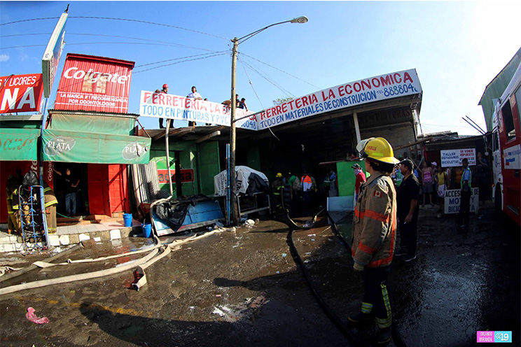 Sofocado incendio en el Huembes