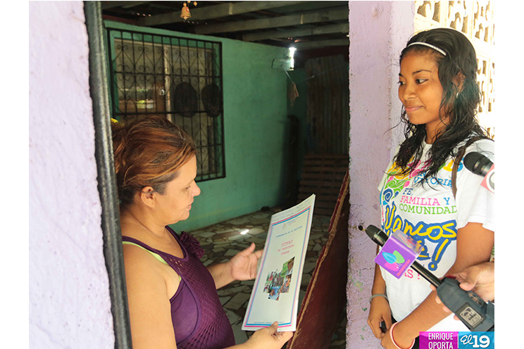 Continúa entrega de títulos de propiedad en barrios de Managua