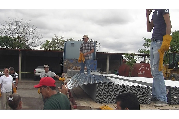 Familias de Estelí reciben Plan Techo