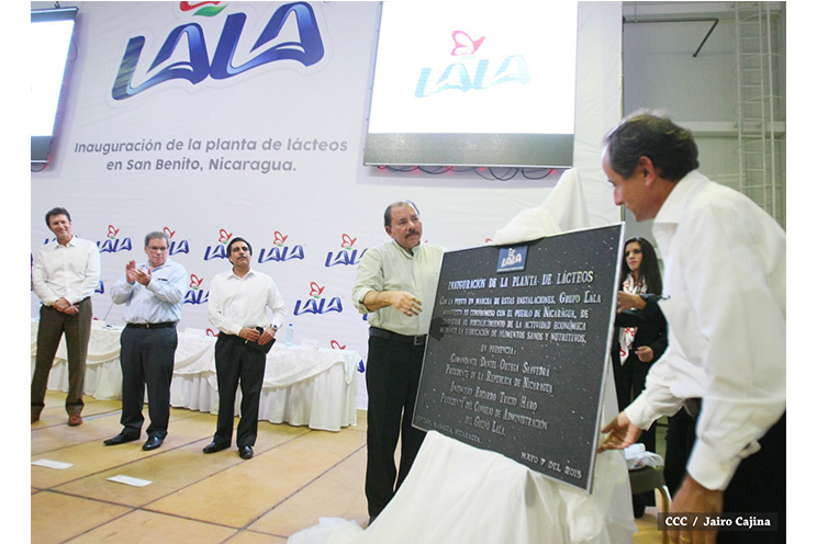 Presidente Daniel inaugura planta láctea del grupo Lala