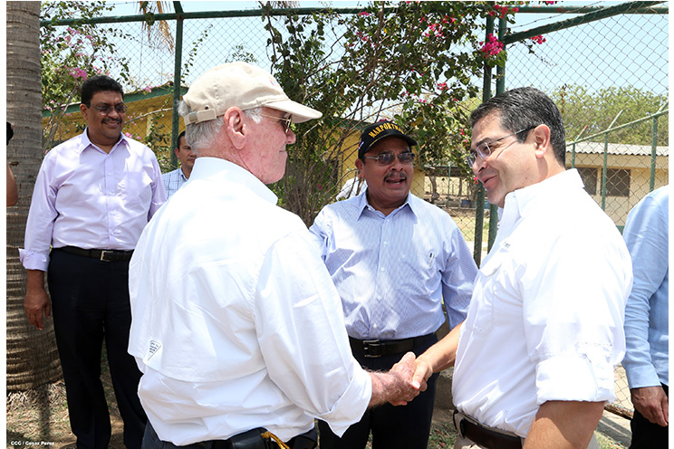 Presidente de Honduras conoce experiencia ganadera de Nicaragua