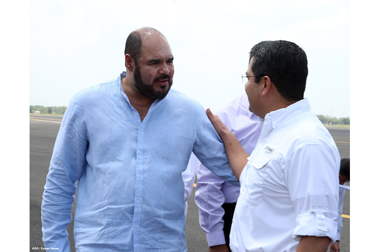 Presidente de Honduras conoce experiencia ganadera de Nicaragua