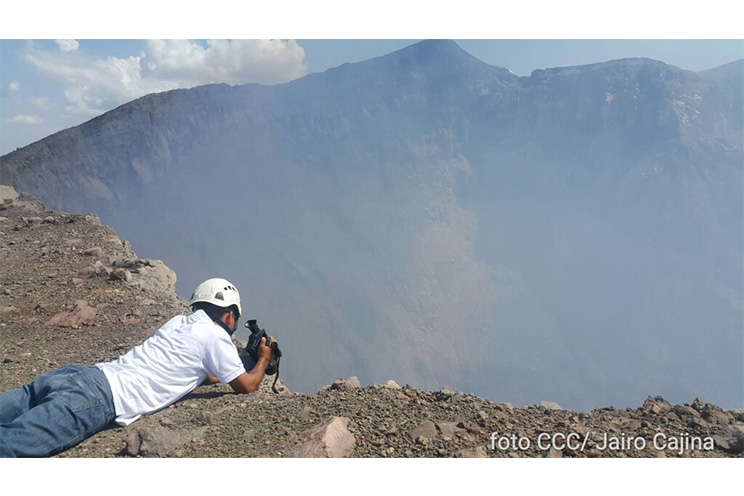 Vulcanólogos realizan monitoreo en cráter del Telica