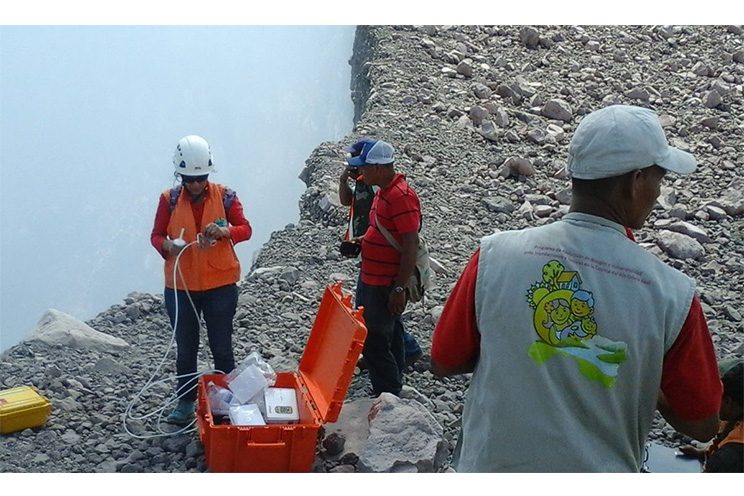 Continúan explosiones en el Volcán Telica