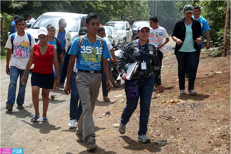 Familias de Ciudadela San Martín reciben su título de Propiedad