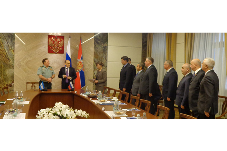 Jefe del Ejército participó en celebración del Día de la Victoria en Rusia