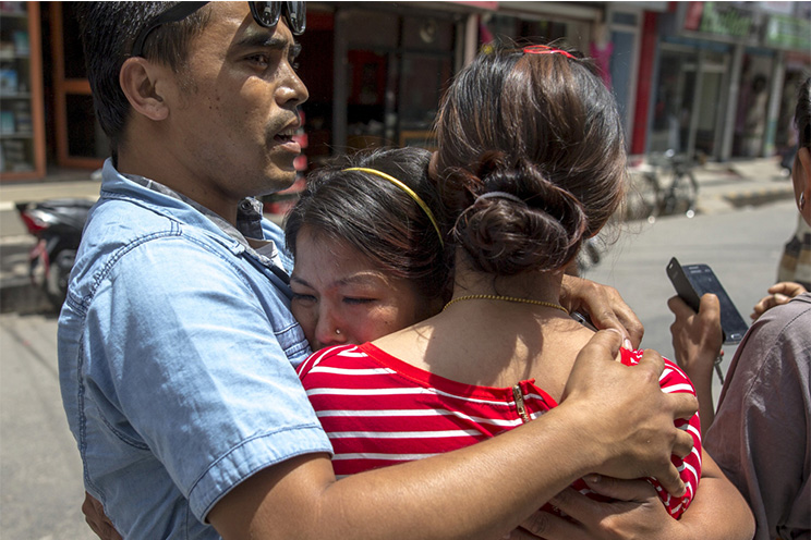 Nuevo terremoto de 7.3 en Nepal deja muertos y heridos