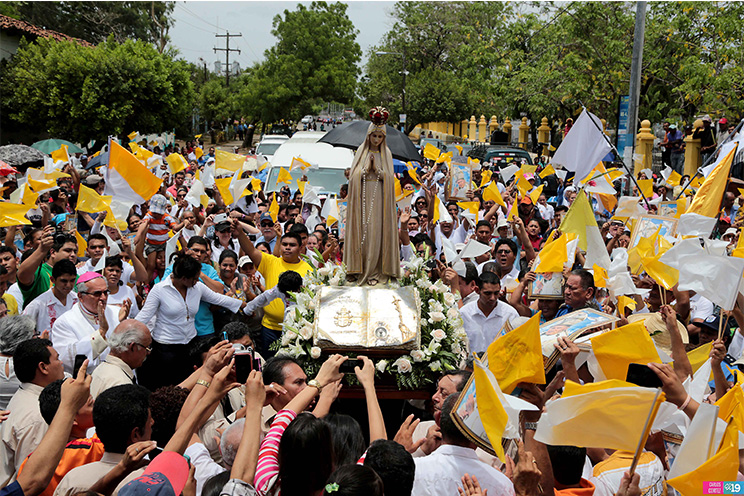 Leoneses celebran a la Virgen de Fátima junto a reliquia de San Juan Pablo II