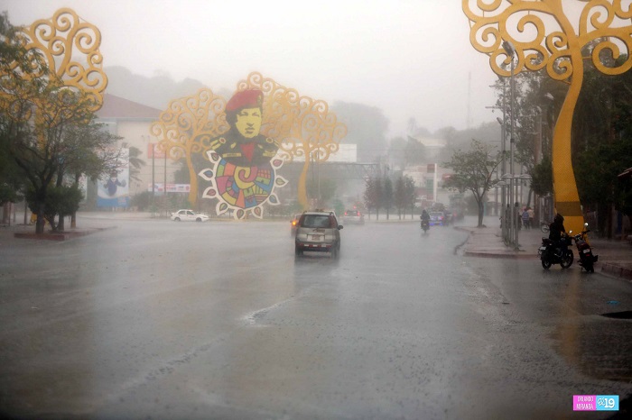 Tarde lluviosa de fin de semana en el pacífico