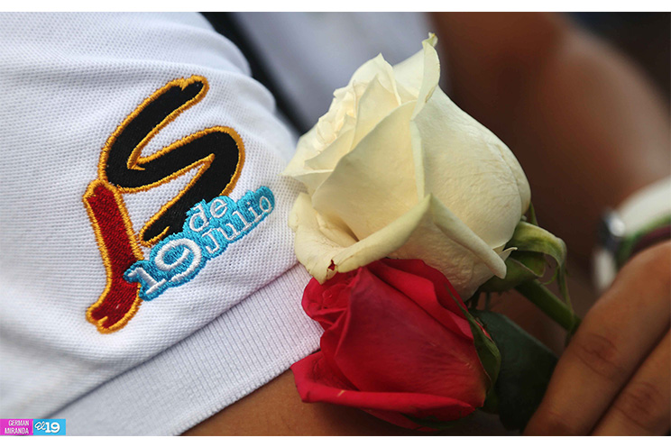 Juventud rinde homenaje a Sandino