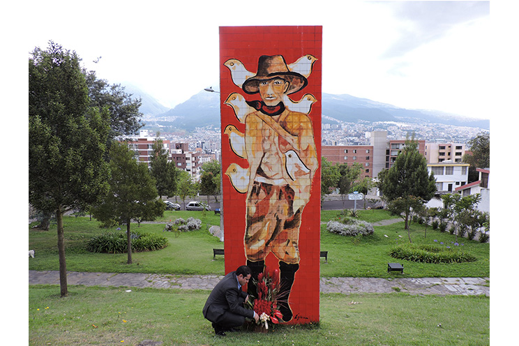 Rinden homenaje a Sandino en Quito