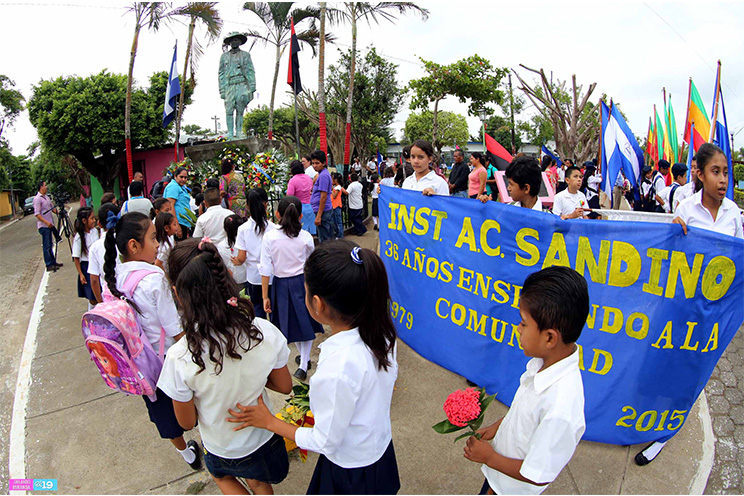 Estudiantes de Niquinohomo rinden homenaje a Sandino