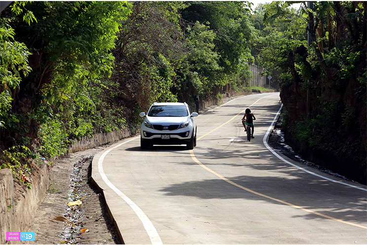 Comuna capitalina inaugura obras de mejoramiento vial en comarca Santo Domingo
