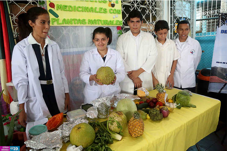 Realizan Feria de Ciencia y Tecnología en Centro Educativo Rubén Darío