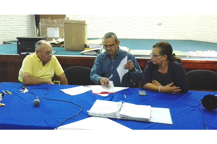 Alcaldía presenta propuestas y oferentes para construcción del Estadio Nacional de Béisbol