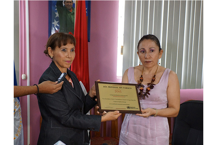 Nicaragua recibe reconocimiento de la OMS por su lucha contra el tabaquismo