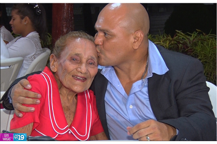 Movimiento Alexis Argüello festeja a madres de deportistas
