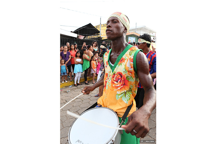 Bluefields celebra Mayo Ya