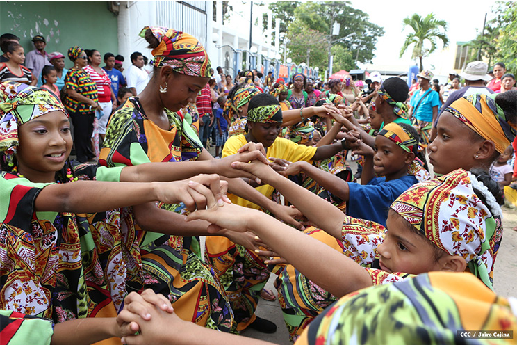 Bluefields celebra Mayo Ya