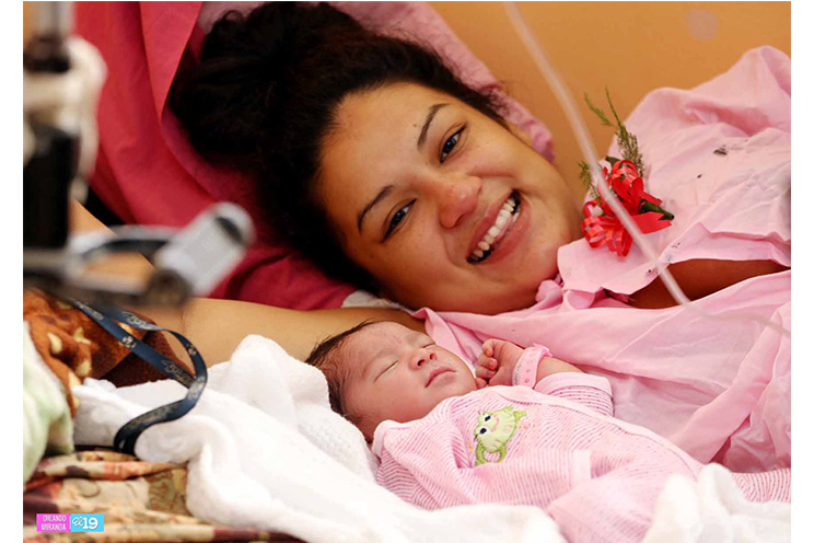Celebran Día de las Madres en Hospital Bertha Calderón