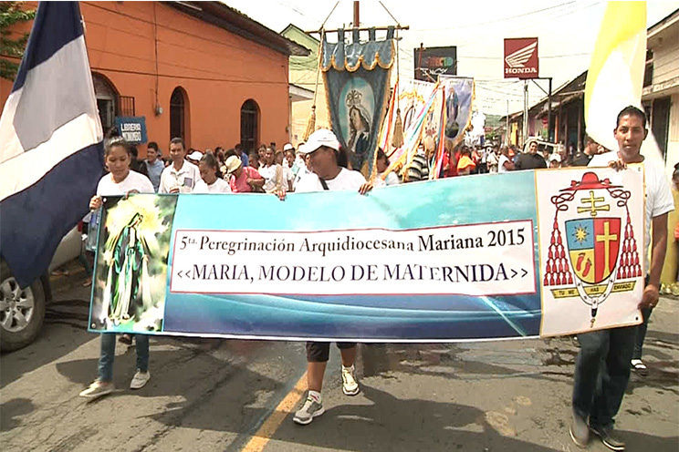 Cardenal Brenes y Arquidiócesis de Managua peregrinan en homenaje a la Madre del Cielo  