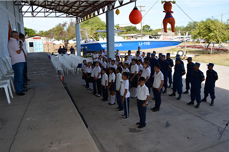 Fuerza Naval del Pacífico celebra el día del niño en Chinandega
