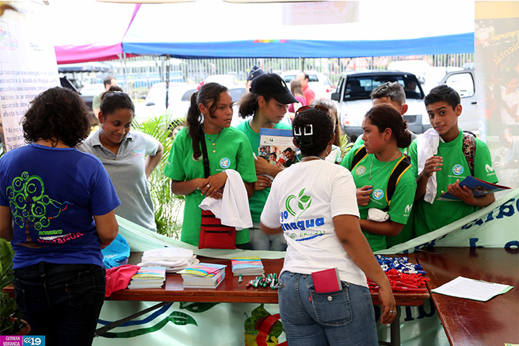 Miles participan en la XIV edición de la Feria Nacional de la Tierra