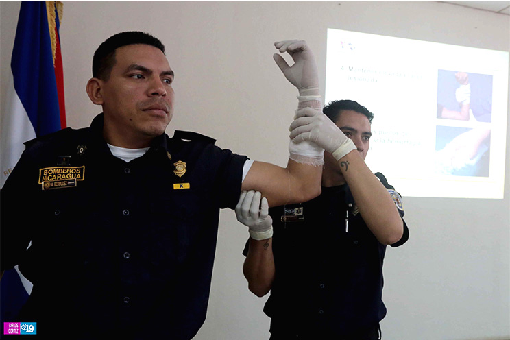 Servidores públicos aprenden técnicas de Primeros Auxilios