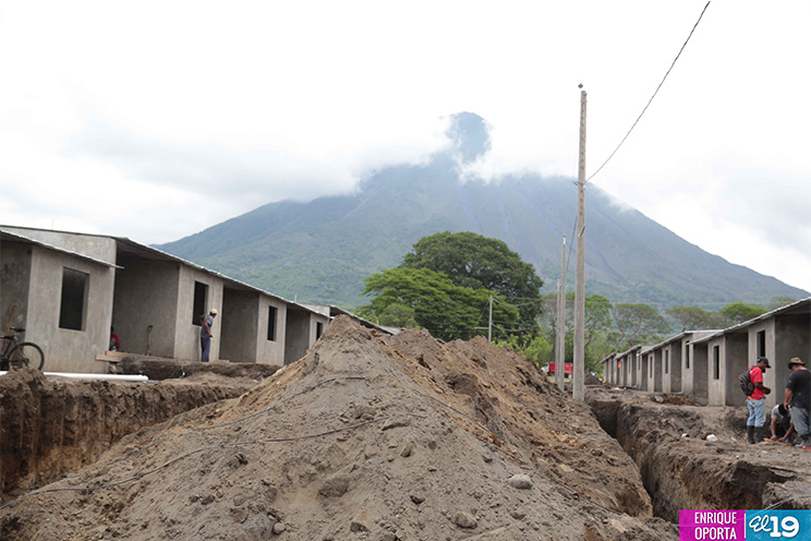 Gobierno avanza en construcción de viviendas en Ometepe 
