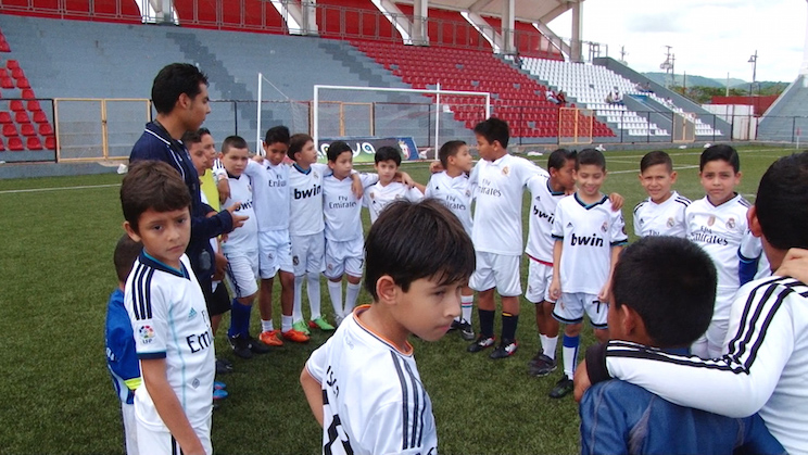 Director de la Fundación Real Madrid visita Escuela Socio Deportiva en Estelí