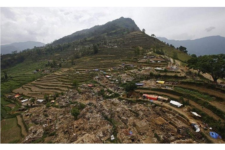 Tras el terremoto, un alud arrasa seis pueblos en Nepal