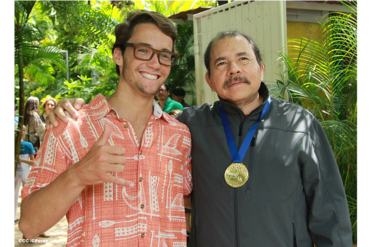 Daniel sostiene encuentro con presidente ISA, Fernando Aguerre