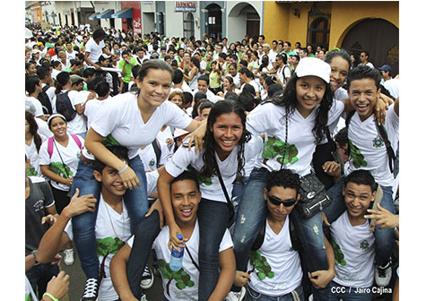 Realizan marcha en León en saludo al Día Mundial del Medio Ambiente