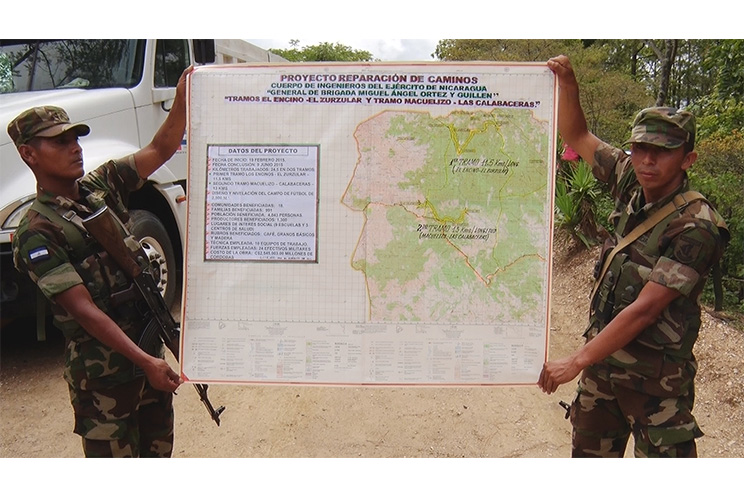 Ejército de Nicaragua contribuye a mejorar caminos rurales en Macuelizo