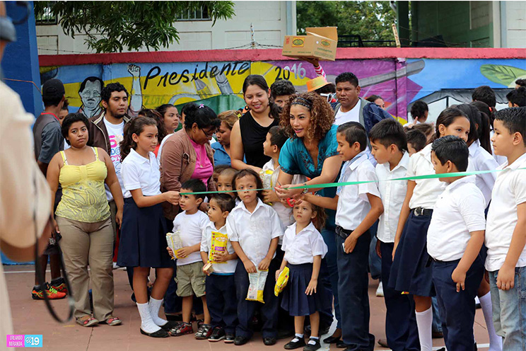 Inauguran mejoramiento del parque en la Colonia Cristian Pérez