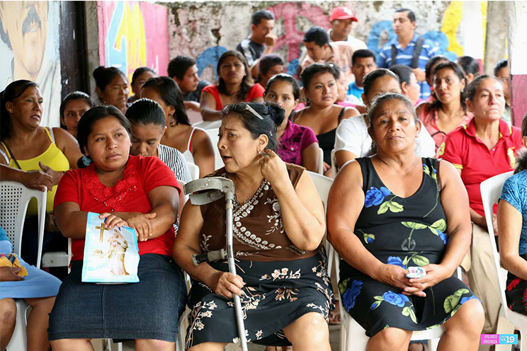 Gobierno entrega Bono Productivo Alimentario a familias de Catarina