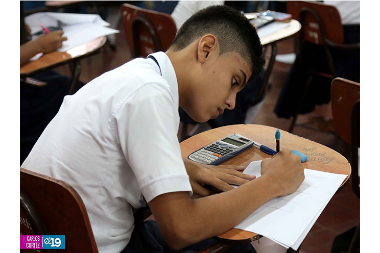 Estudiantes nicaragüenses compiten en Olimpíadas Nacionales de Matemáticas