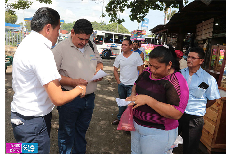 Brigadistas recorren Mercado Oriental promoviendo medidas de cuido ante afectaciones por lluvias