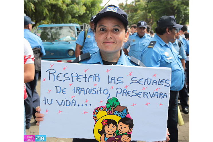 Marchan contra las drogas, la violencia y los accidentes de tránsito