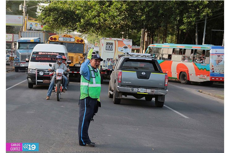 Policía Nacional fortalece seguridad en paradas y terminales de buses