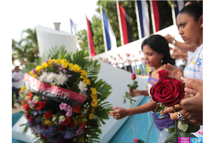 Rinden homenaje al Comandante Carlos Fonseca Amador