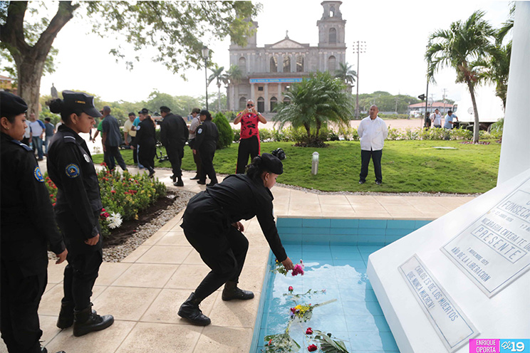 Rinden homenaje al Comandante Carlos Fonseca Amador