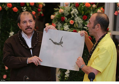 Comandante Daniel se reúne con Presidente del ISA, Fernando Aguerre