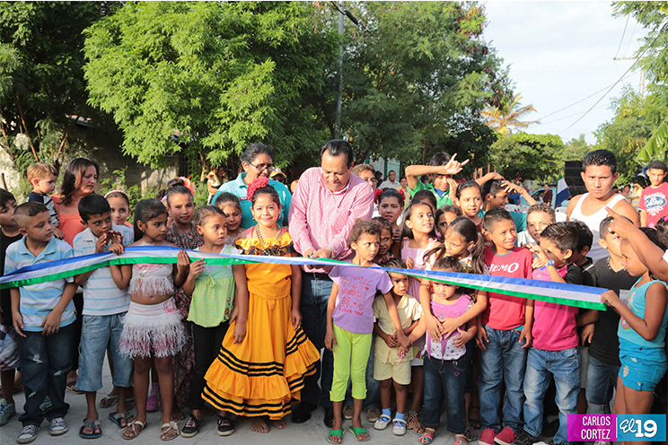 Tipitapeños celebran construcción de calles